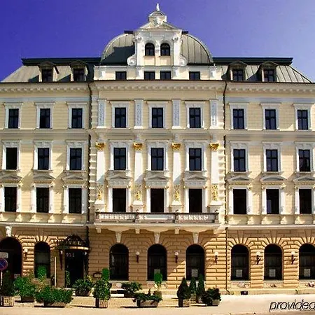 Отель President 4*