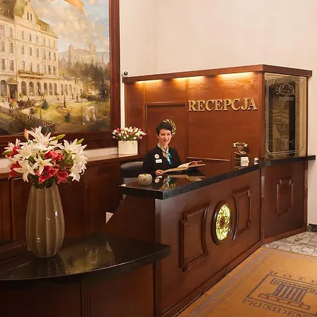 Отель President
